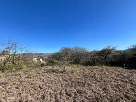 Terreno en venta – 630 m² en Maitenes de La Deseada