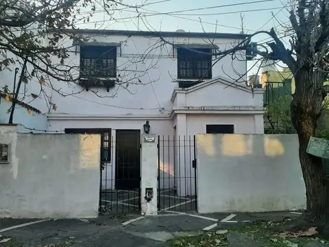 3 PH - Venta en block - 3 dorm. - 3 baños - Patio.