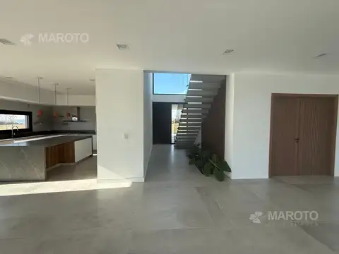CASA EN ALQUILER A ESTRENAR EN BARRIO PUERTOS - COSTAS - MAROTO PROPIEDADES