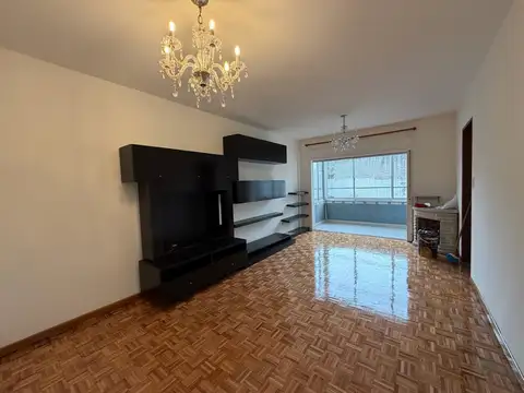 Alquiler Departamento 4 Ambientes con Cochera en Villa Crespo