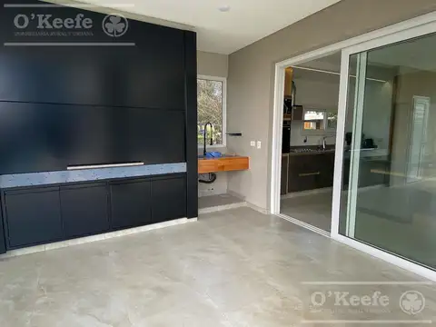 Casa 5 ambientes con 3 baños