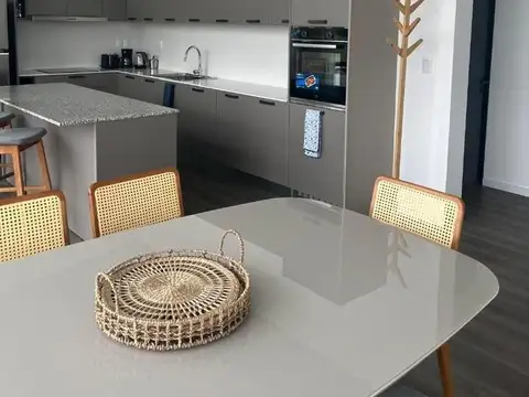 Venta excelente casa en B°Cdo Carmelo Golf