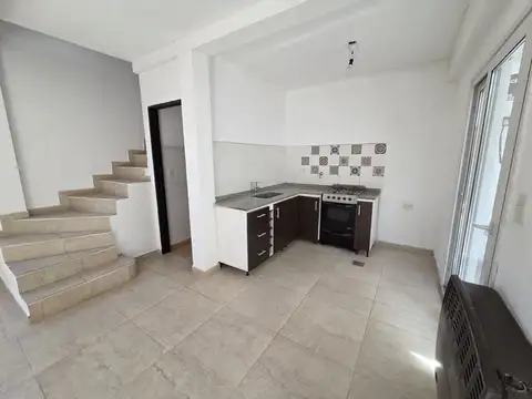 Departamento - Alquiler - Argentina, San Miguel - Int. Juan Irigoin 1432