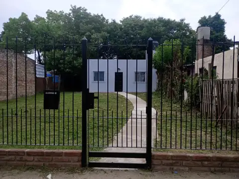 Casa 3 ambientes en alquiler en Moreno