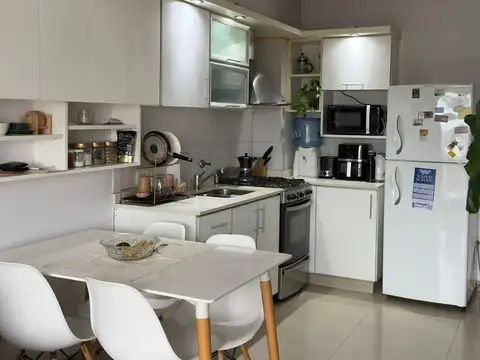 Departamento en Alquiler con 1 cocheras
