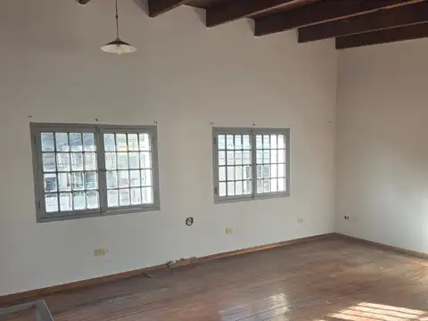 Oficina en Alquiler en Campana, $ 800.000