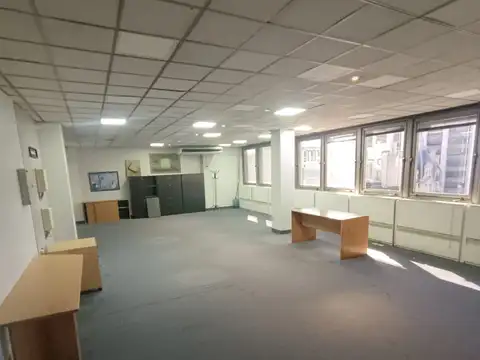 Oficina en Alquiler en Monserrat, $ 600.000