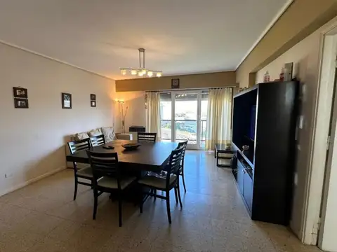 Departamento en Venta con 4 cocheras