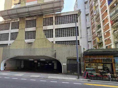 COCHERA FIJA CUBIERTA EN MARCELO T. DE ALVEAR  AL 1200 - 15 M2 VIGILANCIA LAS 24 HORAS
