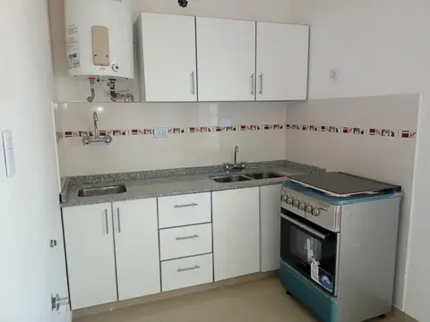 Depto Tipo Casa en Venta en Villa del Parque, USD 182.000