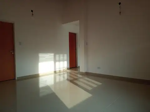 Depto Tipo Casa en Venta al Este