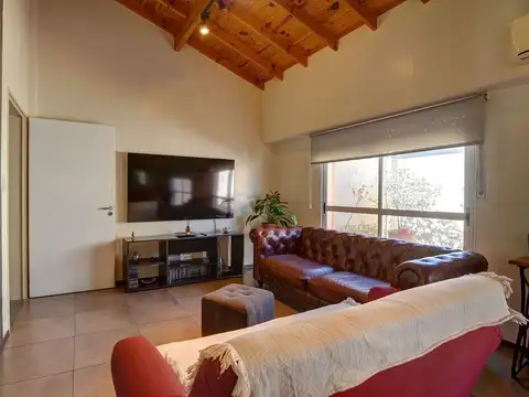 Depto Tipo Casa en Venta en Ciudadela, USD 130.000