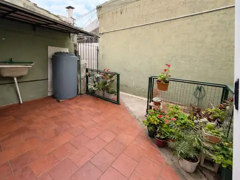 Depto Tipo Casa en Alquiler en Quilmes, $ 400.000