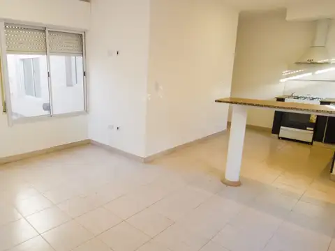 Departamento en Alquiler en Punta Alta, $ 430.000