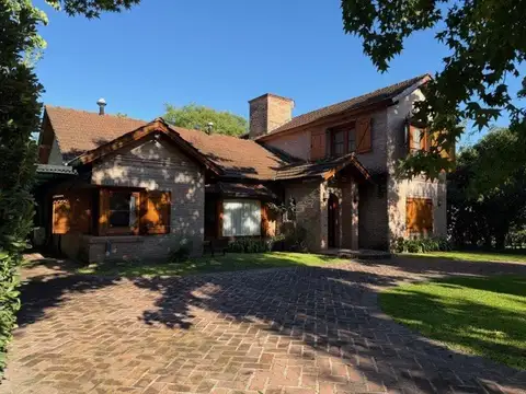 Casa en Venta de 5 dormitorios