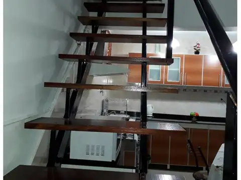 Depto Tipo Casa 5 ambientes con 1 baño