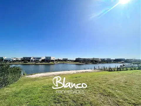 Puertos del Lago Ceibos -