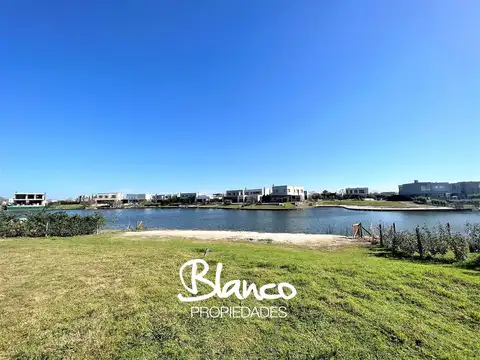 Terreno en Venta en Puertos - Barrio Ceibos, USD 230.000
