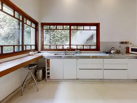 Depto Tipo Casa en Venta con 1 cocheras