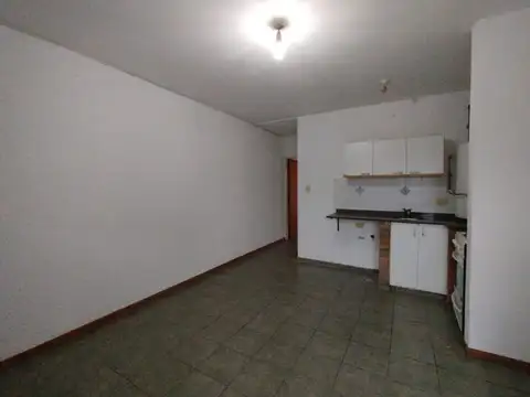 OPORTUNIDAD DEPTO CON PATIO SIN EXPENSAS