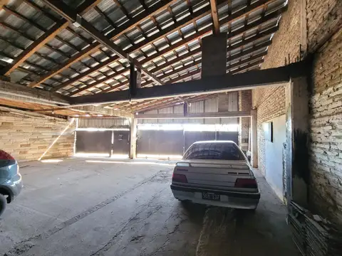 Galpon en Venta 11  mts Frente