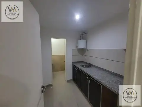 Oficina en Alquiler con 2 cocheras