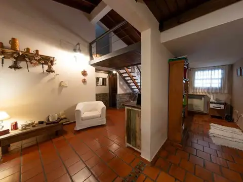 Depto Tipo Casa 4 ambientes con 3 baños