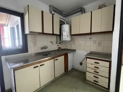 DEPARTAMENTO EN VENTA DE 3 HABITACIONES EN CIUDAD