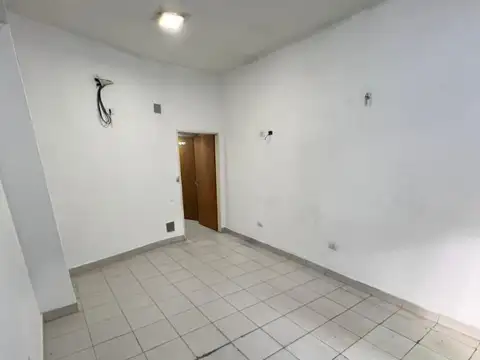 Local en Alquiler en Villa del Parque, $ 550.000