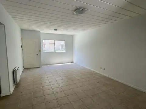 Departamento en Alquiler en Pilar, $ 800.000
