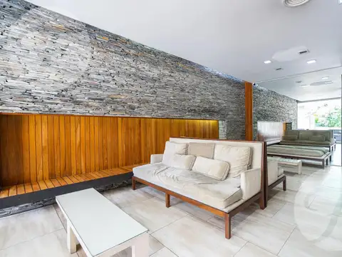 Cochera cubierta amplia en Recoleta Square – Ideal camioneta - Seguridad 24h - Control de acceso