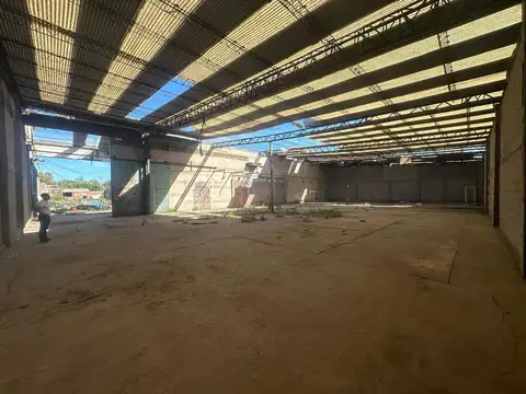 Av. Bosques y Calchaqui