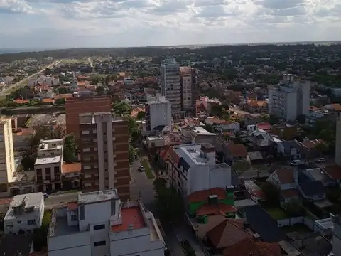 Calle 23 600, Piso 18