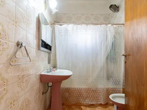 CASA 3 AMB C/ JARDIN Y COCHERA - OLIVOS