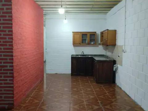 Depto 3 ambientes + cochera para varios autos - Villa Bonich