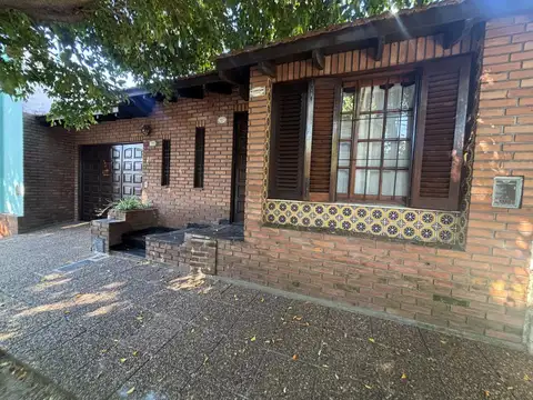 VENTA CASA 5 AMBIENTES EN FLORIDA MITRE