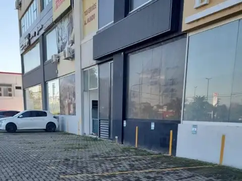 Alquiler cochera externa edificio Estudios de Bahia Grande
