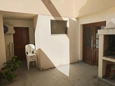 Edificio en Alvear y Av. Entre Ríos