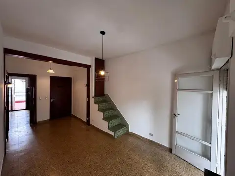 Depto Tipo Casa en Venta en Villa Pueyrredon, USD 155.000