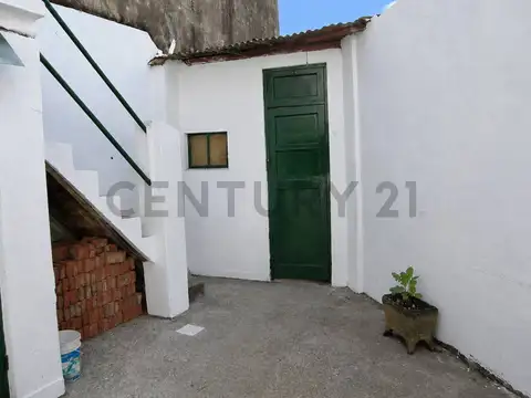 VENTA CASA CON LOTE PROPIO EN BARRACAS I 108 M2 PARCELA