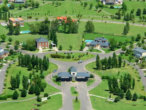 Lote en venta de 979m² en Los Jazmines, Pilar del Este
