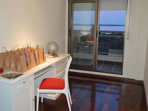 Ayacucho 1132 Piso 3 - VENTA Departamento 3 Dormitorios