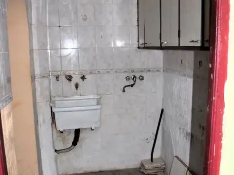 Av. Corrientes 3200, Piso 5