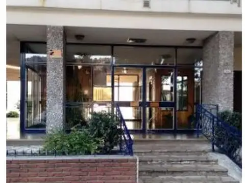 VERSALLES, EDIFICIO TORRE, A ESTRENAR 3AMBIENTES BALCON SALIENTE, BUEN ESTADO GENERAL