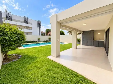 Casa en Venta en Lomas Del Chateau, USD 150.000