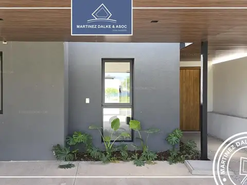Casa 4 ambientes con 3 baños