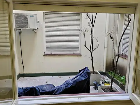 Beruti 4400, Piso PB