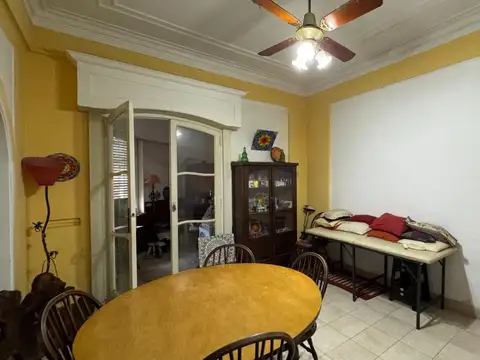 Casa 5 ambientes con 1 baño