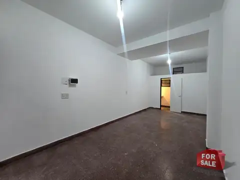 Local Comercial en Villa del Parque – Apto Crédito Hipotecario