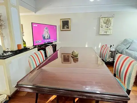 Casa 5 ambientes con 5 baños